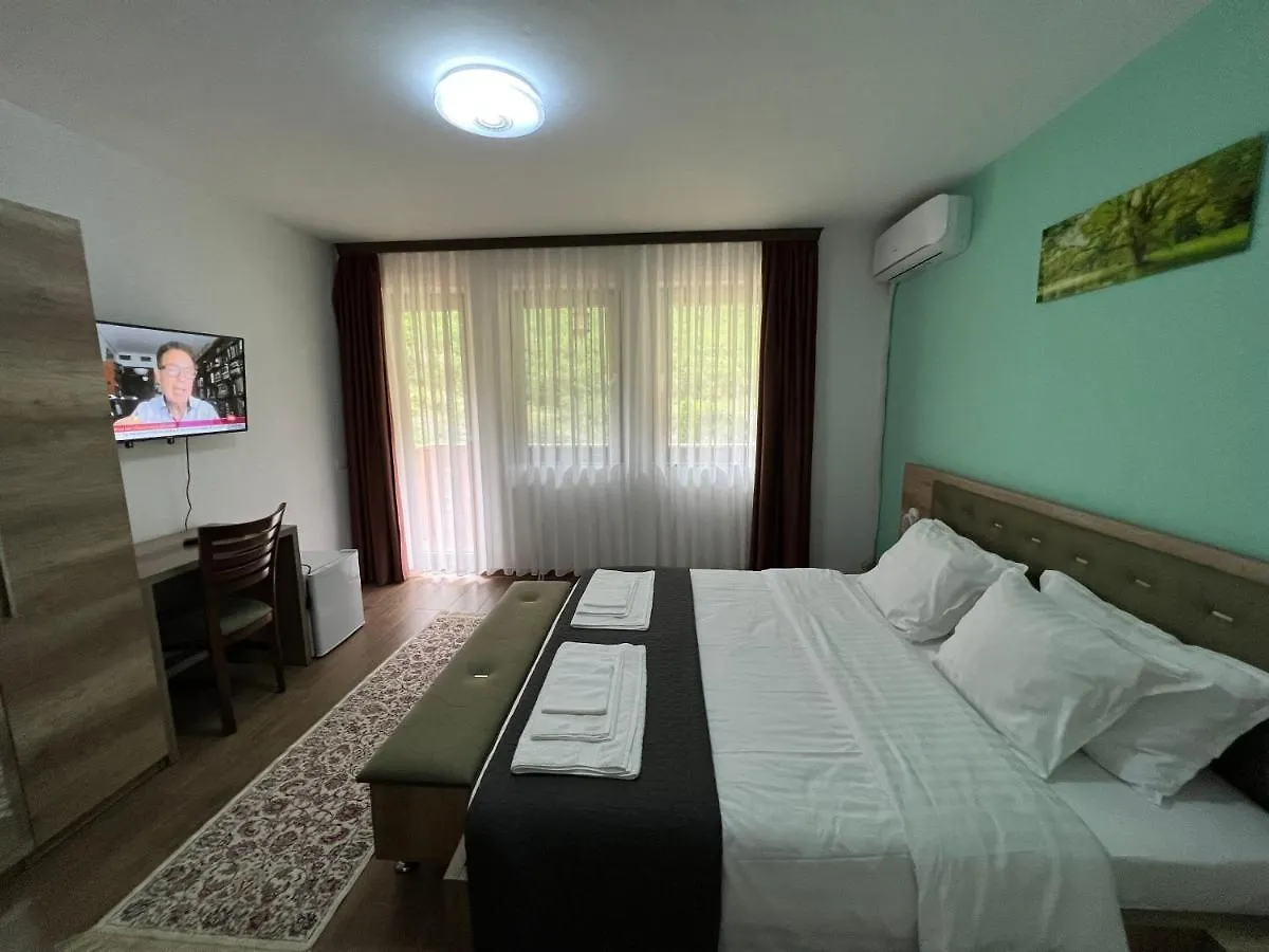 Bed & Breakfast Vila Alexander B&B Valbone Albania