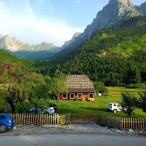  Guest house Bujtina 2