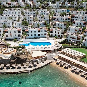 yaz-beach-hotel.aegeanhotels.net/