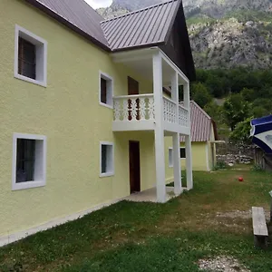 Bujtina Ahmetaj Lodge